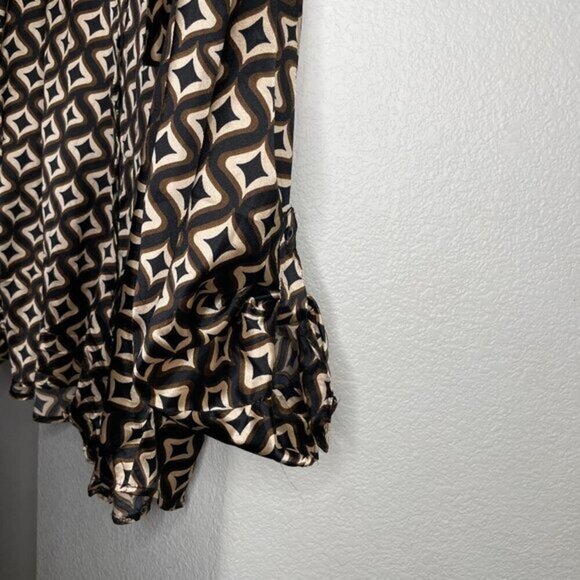 Rue Women's Brown Black Retro Print Tie Front Button Roll Tab Blouse Plus 3X - Picture 6 of 8